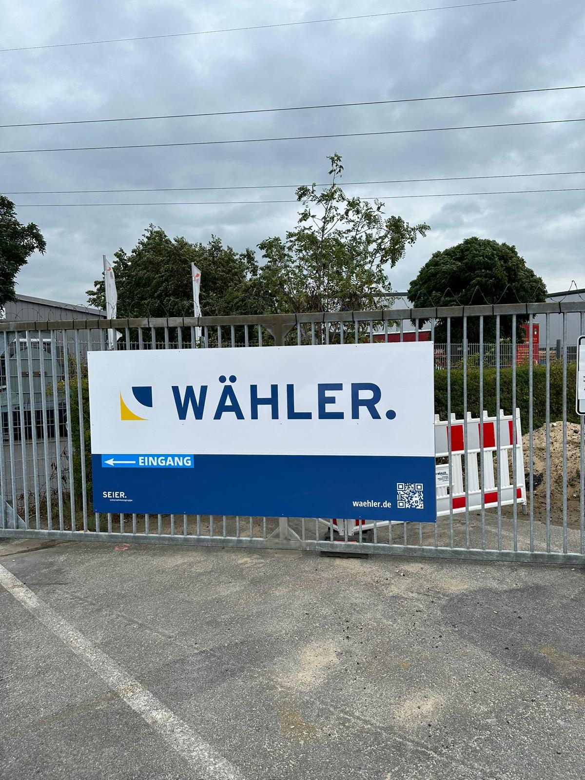 Foliencrew – Wähler Tiefbau: Neue Beschilderung – einer der größten Tiefbau-Betriebe